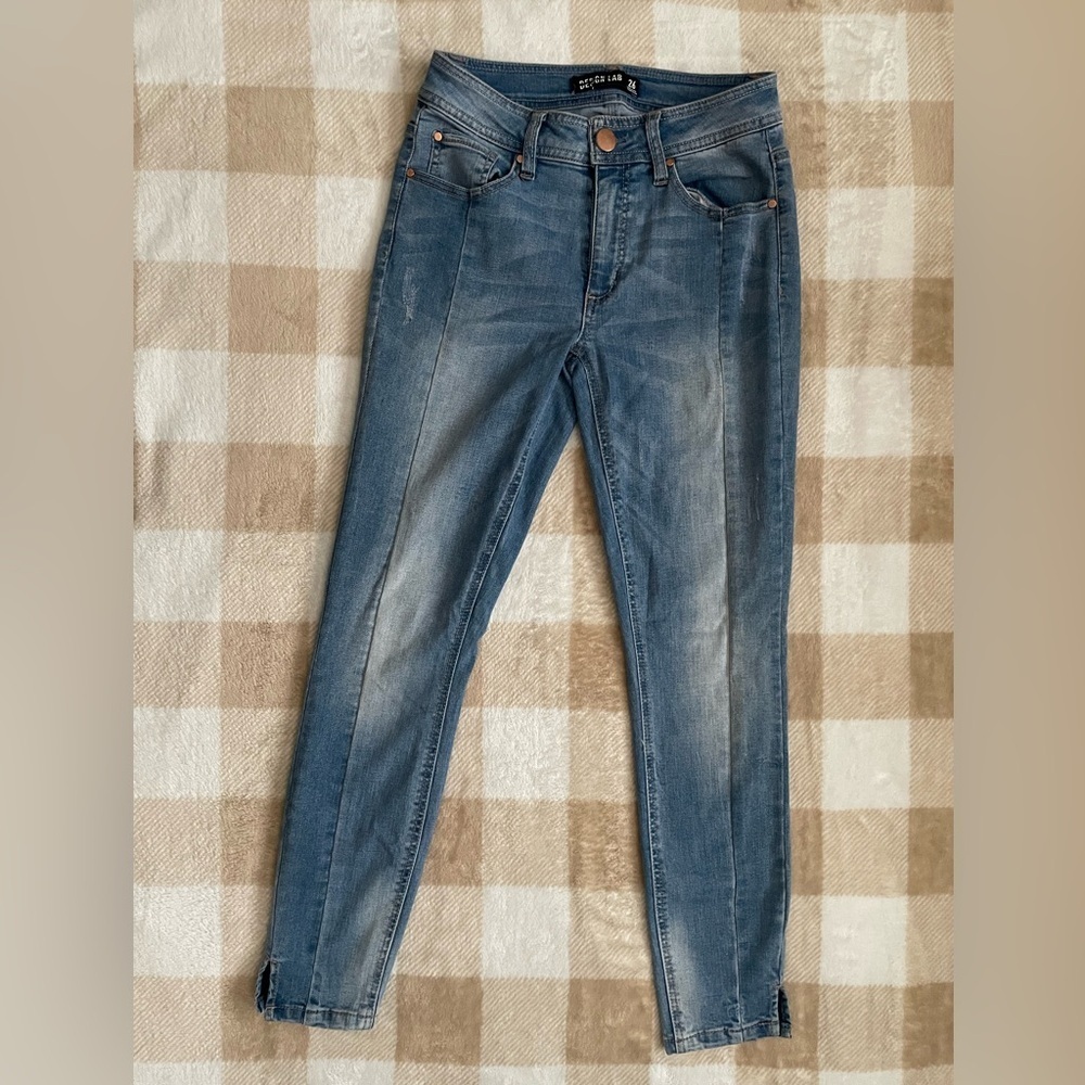 Design Lab Lord & Taylor Blue Skinny Jeans